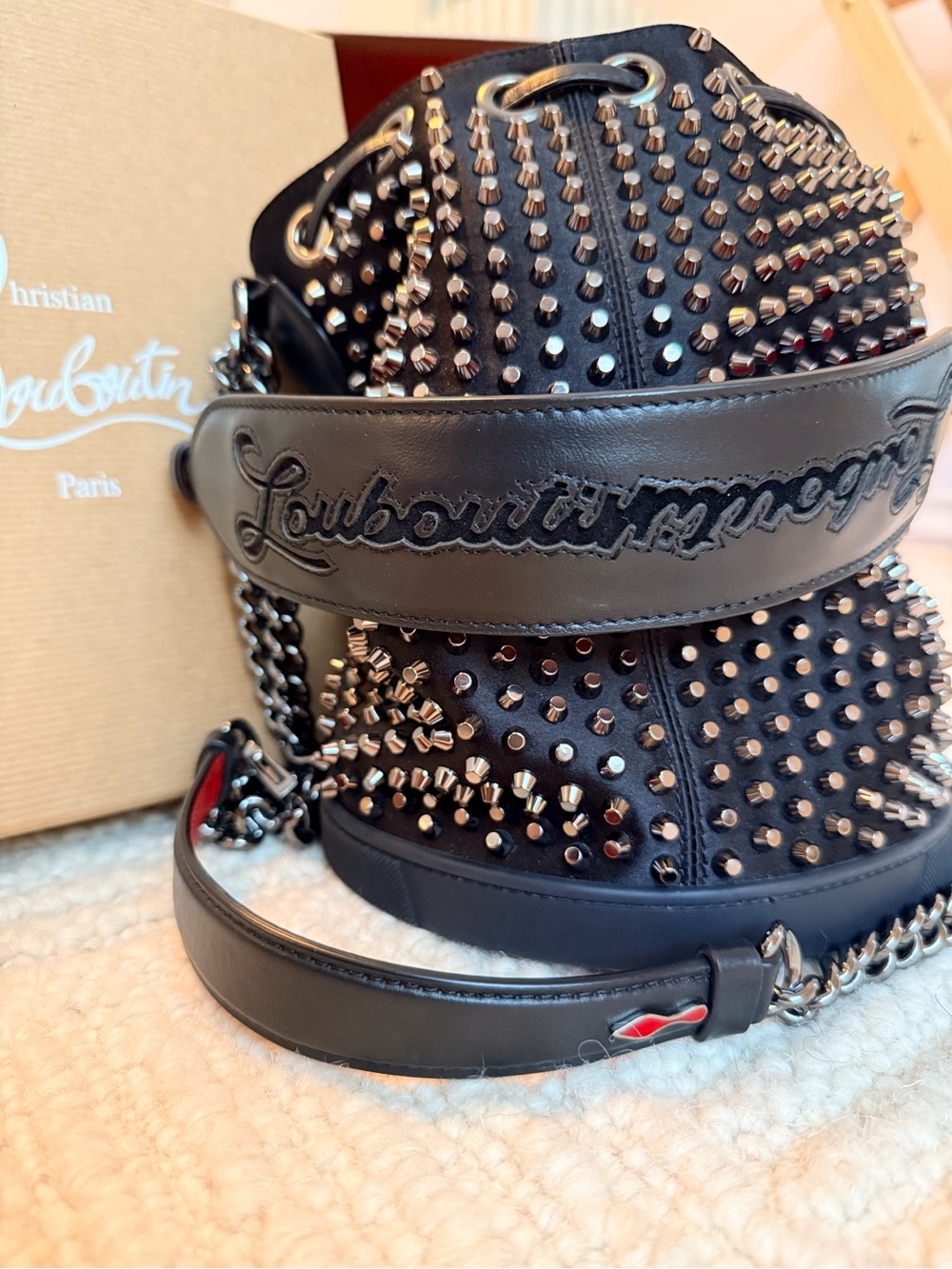 Christian Louboutin Mary Jane Bucket Bag with Box - Picture 2 of 9